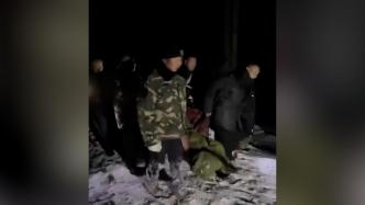 失联牧民被埋在雪中，救援人员雪夜徒步6小时送医