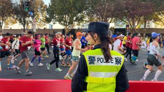 “上马”今晨开跑，警方分类分级分时进行赛事沿线交通管制