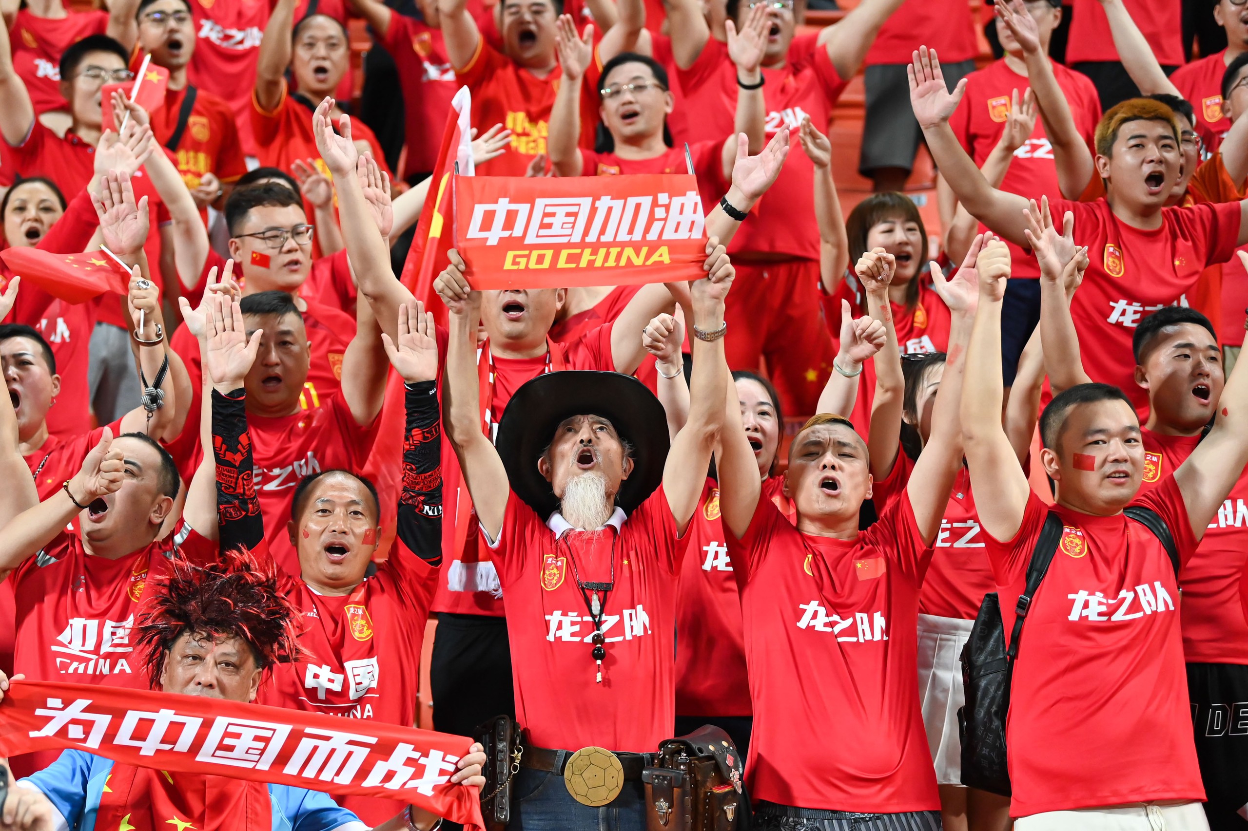 12月中旬集结备战亚洲杯,国足迎来人员"换血"分水岭_运动家_澎湃新闻