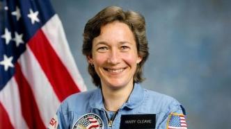 美国女性宇航员玛丽·克利夫去世，终年76岁