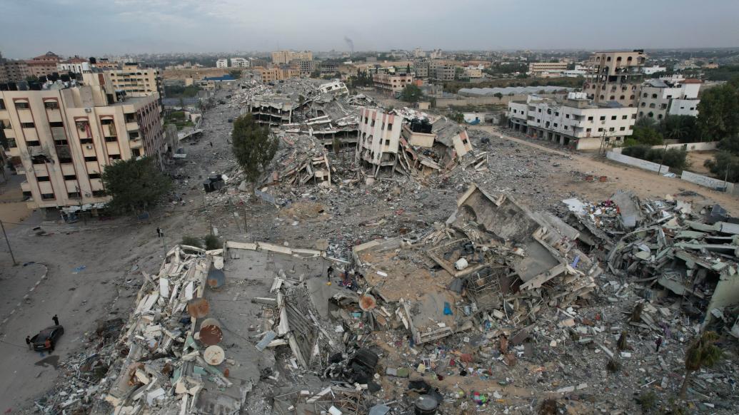 以军恢复打击哈马斯，新一轮空袭已致加沙地带至少10人死亡