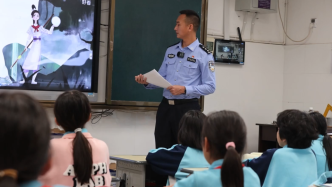 云南河口：民警寓教于乐防沉迷