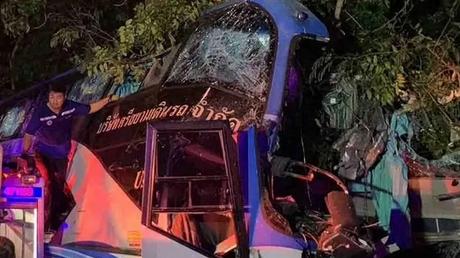 泰国一旅游大巴发生车祸致14死35伤，暂无中国公民伤亡