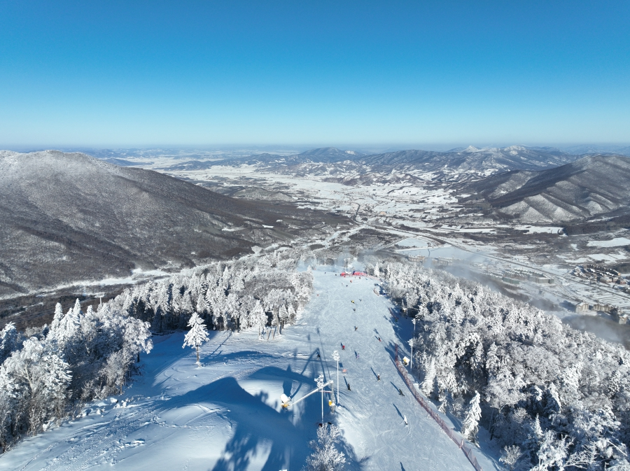 60万米高空超级视角|北纬42°的冰雪如画吉林