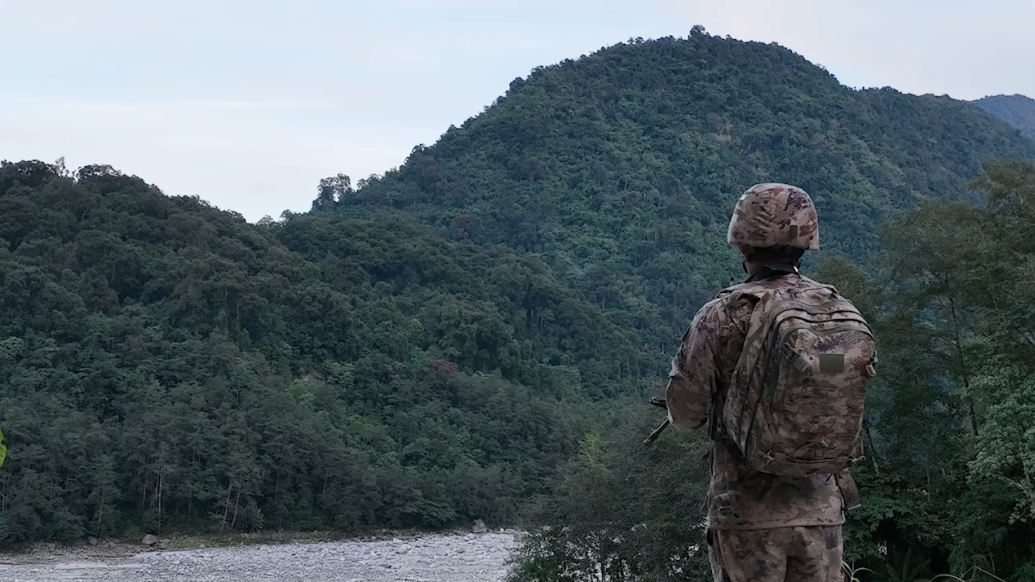 西藏墨脱退伍老兵：我戴红花与山别