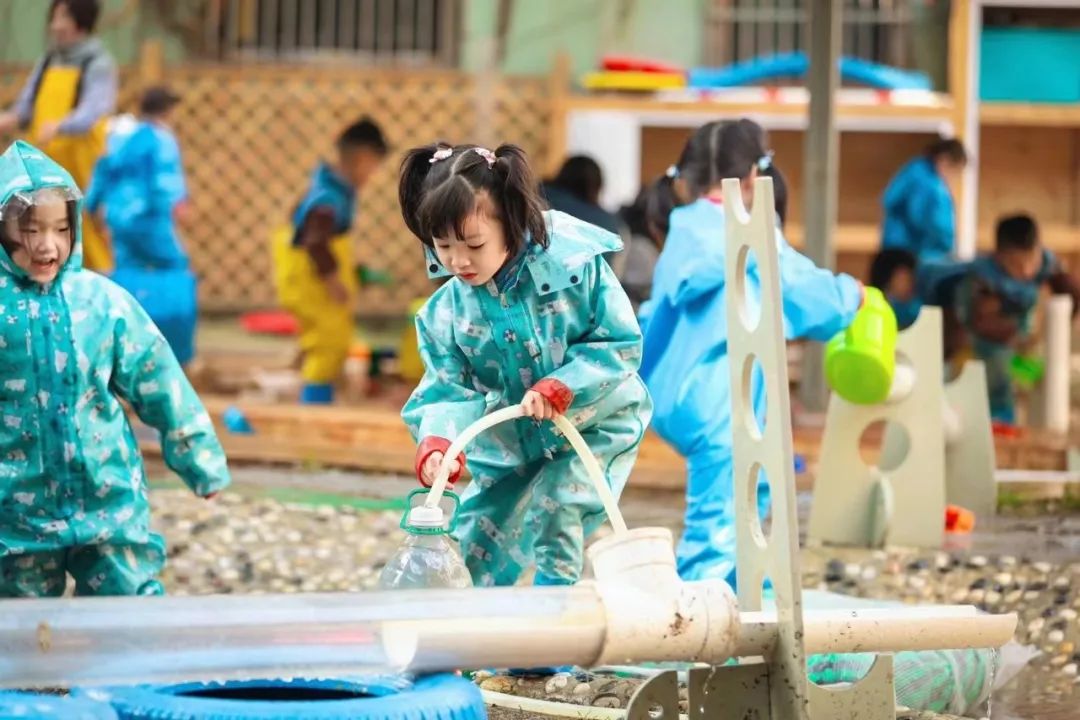 幼儿快乐成长支持策略_幼儿园环境创意设计_徐汇区幼儿园建设质量提升