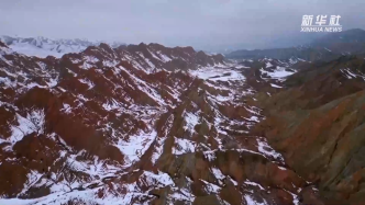 千城胜景｜新疆昌吉：雪落丹霞 ，半山水墨半山诗