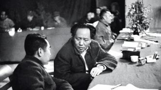 求是网：深刻认识毛泽东同志作为党的第一代中央领导集体的核心为党和人民建立的伟大历史功勋