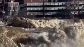 美国东北部多地遭洪水袭击，部分城市出现严重内涝