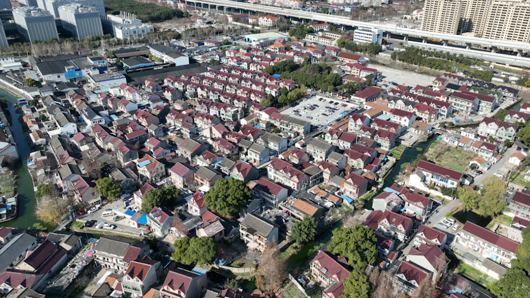 上海浦东小湾村等地块“城中村”改造项目启动，将邀国际建筑大师设计新社会住宅