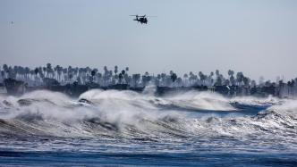 巨浪袭击美国加州沿岸，局地疏散令发布