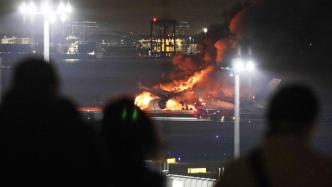 羽田机场飞机相撞事故中的日航客机上共有17人受伤