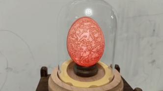 小学美术老师雕出“龙凤呈祥”：在厚度0.2毫米的蛋壳上雕刻上万刀