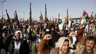 拜登政府考虑重新将也门胡塞武装列为恐怖组织