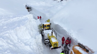 道路因雪崩阻断，新疆喀纳斯景区1月20日前暂停开放