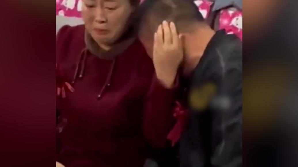 破防！女兒出嫁山東硬漢老爸哭成淚人