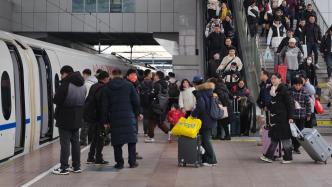 今日铁路上海站预计发送旅客61万人次，较2019年同期增长32.5%