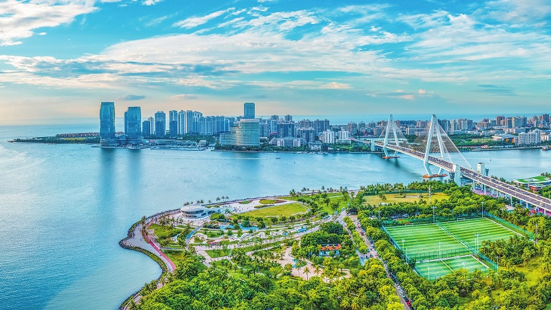 海南海口湾风光.