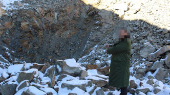 内蒙古武川警方侦破非法采矿案，4人未获许可用挖掘机采矿被逮捕