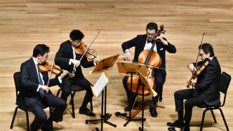 在上海四重奏任职24年后，大提琴家萨瓦拉斯即将卸任