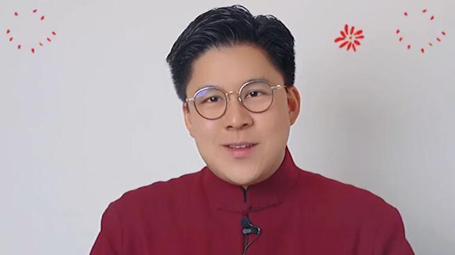 霍启刚发布拜年视频：愿新的一年我们的祖国繁荣昌盛