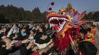 人民日报刊文：春节是领略中国传统文化的一扇窗