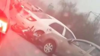男子编造“西安绕城高速一百辆车相撞”谣言，被罚款200元