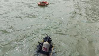 广州沥心沙大桥被撞断：2名罹难者遗体已寻获，两台落水车均被捞出