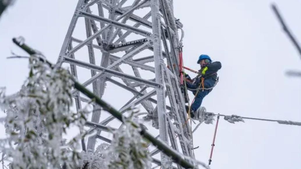 浙江余姚四明山地區受寒潮影響停電用戶全面恢復供電