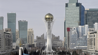 哈萨克斯坦统一全国时区，采用东五区区时为全国标准时间