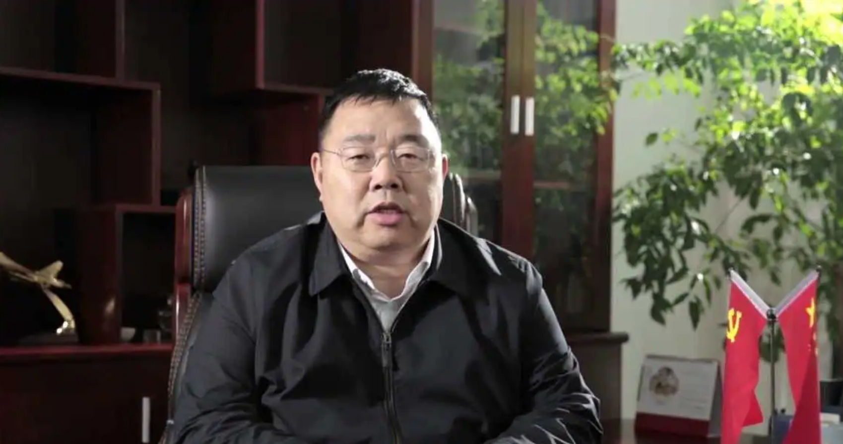 围绕上海自贸区临港新片区进一步扩大对外开放,袁国华代表提多项建议