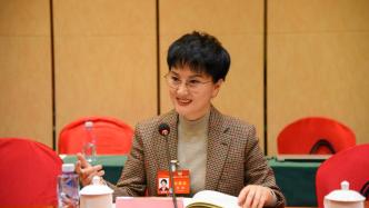 杭州中学生形成“模拟提案”，崔巍委员将它带上全国政协会议