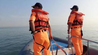 福建一艘渔船触礁沉没：2人获救2人遇难、另2人正在搜救