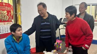 在上海救助站等待14年，25岁女子在春天与家人相聚