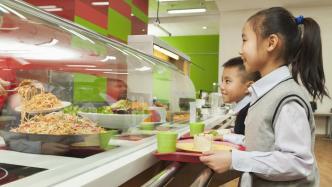 最高法点名一起校园食品安全案：受污染午餐致18名学生发病