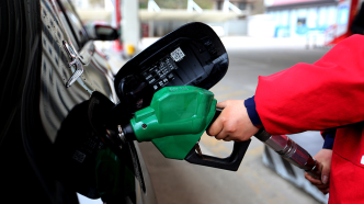 多地交警通告：禁止向未成年人提供加油、车辆维修服务