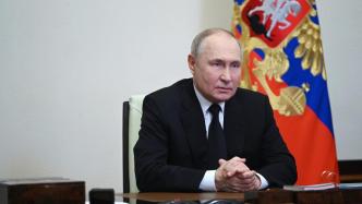 俄总统普京悼念莫斯科恐袭事件遇难者