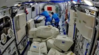 中国空间站首批舱外暴露实验材料样品完成实验成功取回