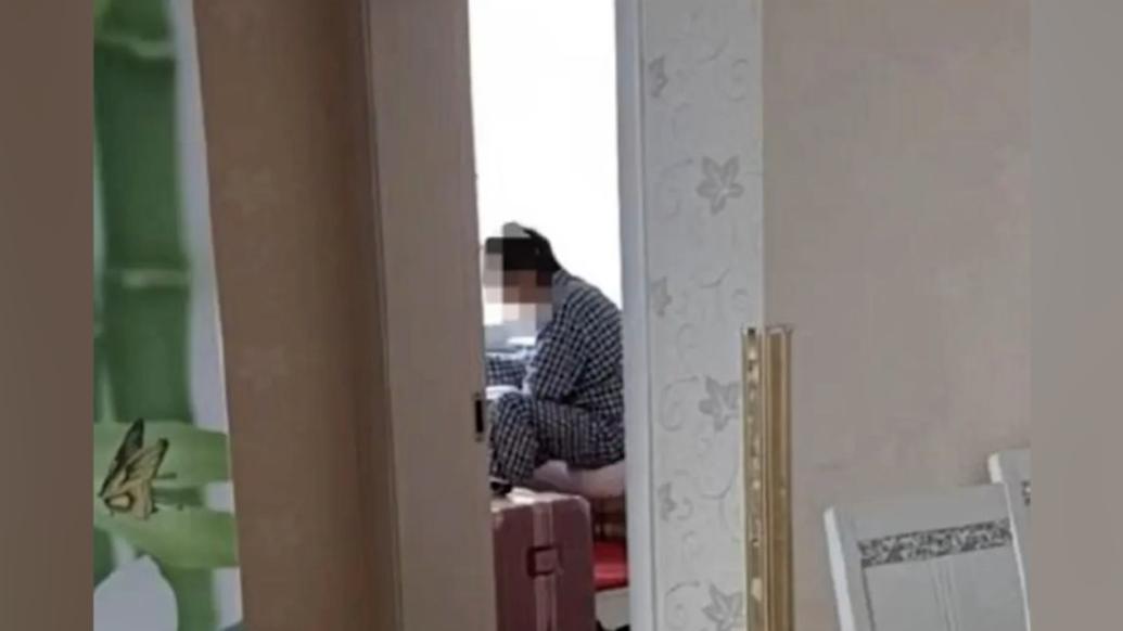 重慶師范大學(xué)通報“美院原院長與研究生不正當(dāng)關(guān)系”:已作出黨紀(jì)政務(wù)處分