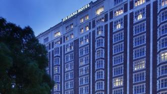 锦江酒店：去年归母净利润10亿元，同比增长691.14%