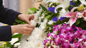 骨灰盒最高賣上萬、大擺宴席，聚焦部分農村地區(qū)高額殯葬費亂象