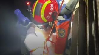 男子被困南京灵谷塔外侧，消防员成功营救