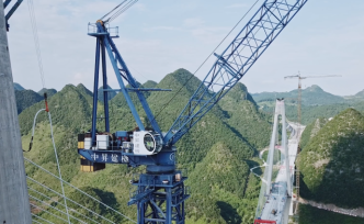 大國大橋｜塔吊司機(jī)：為建世界最高混凝土橋塔自豪