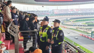 F1大奖赛期间上海警方打击黄牛票贩20余人，3人被行拘