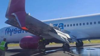 南非一架波音737-800型客机起飞时轮子脱落