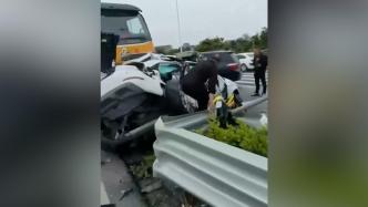 浙江温岭一重型货车与小轿车发生碰撞，致2死1伤