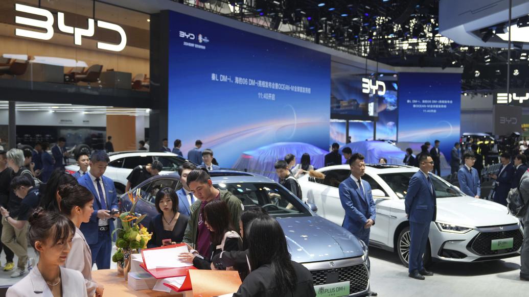 中国新能源汽车“产能过剩”？这些指责站不住脚