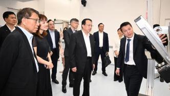 龚正市长率上海市代表团访问香港，李家超称香港与上海就像左右手、两兄弟