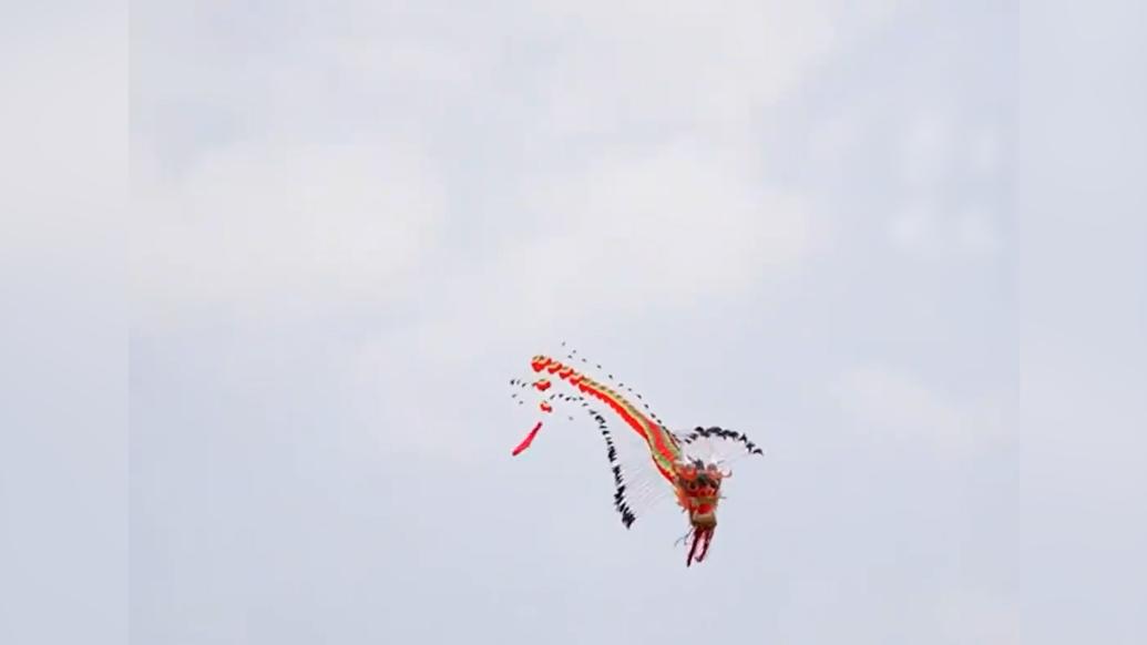 耗时近一年半！苏州五位古稀老人合作制成“百米长龙”风筝