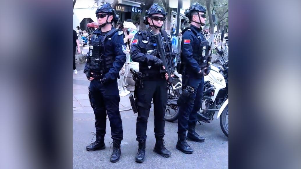 苏州巡特警全副武装太帅了,网友:安全感满满!